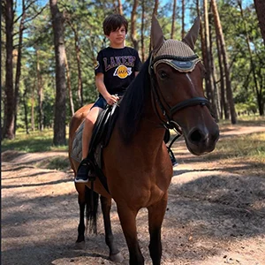 Крокова прогулянка лісом